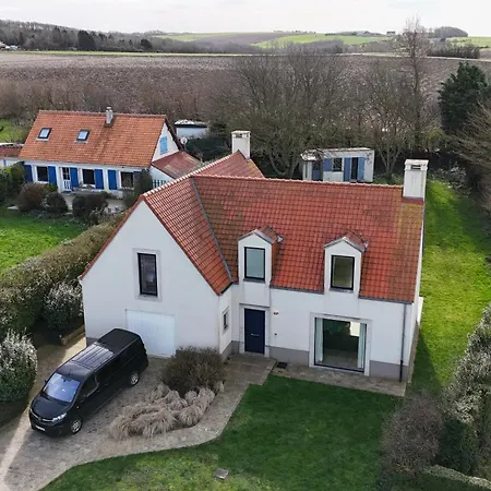 La Lumineuse Villa *